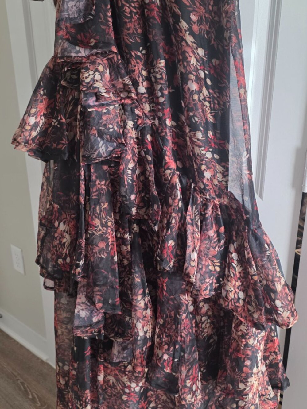 Long Dress - Picture 4 of 5